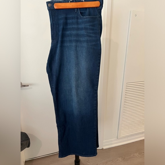 Old Navy Wide Leg Jean - Picture 3 of 5